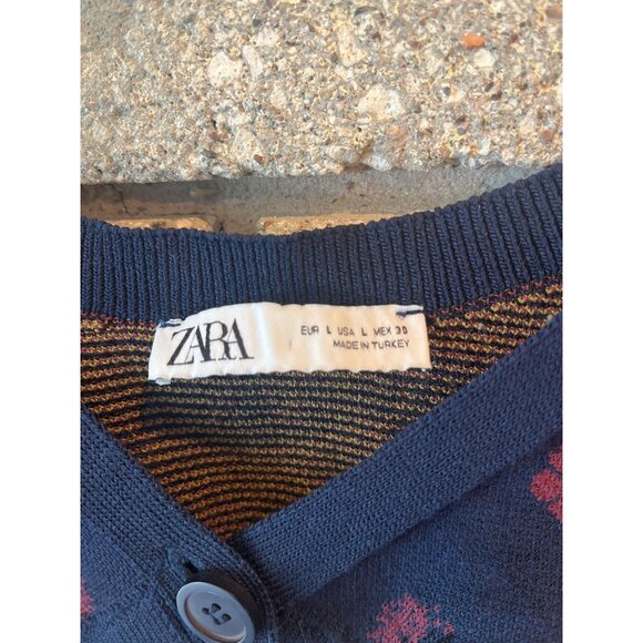 Zara Navy Blue Floral Knit Crop Top With Button Detail - Picture 2 of 8